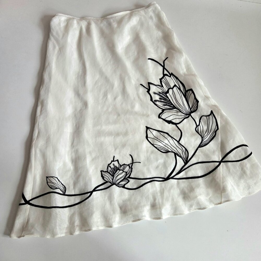 Windsmoor linen silk blend maxi light beige skirt with black floral embroidery